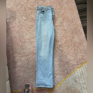 Levi straight jeans 32 women’s